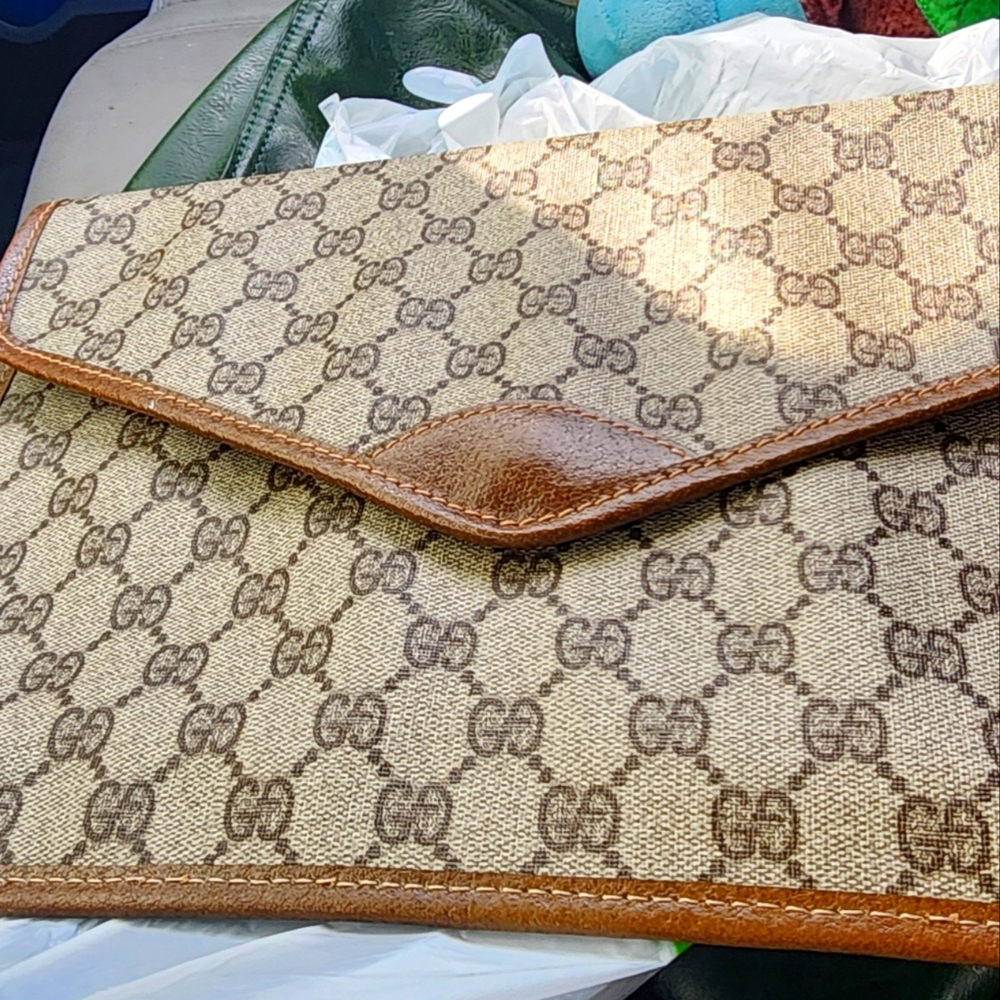 Vintage Gucci Envelope Clutch